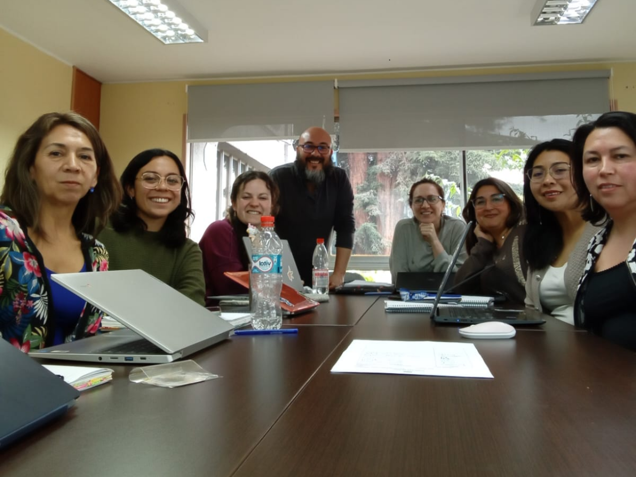 Dirección de Bibliotecas realizó taller especializado para estudiantes del Magíster en Educación, Cohorte 2025.